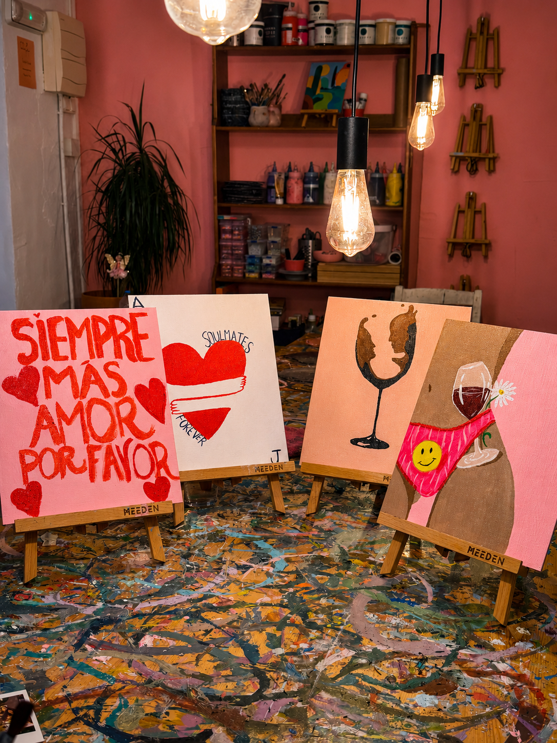 Personalized acrylic paintings from a hen party workshop in Palma